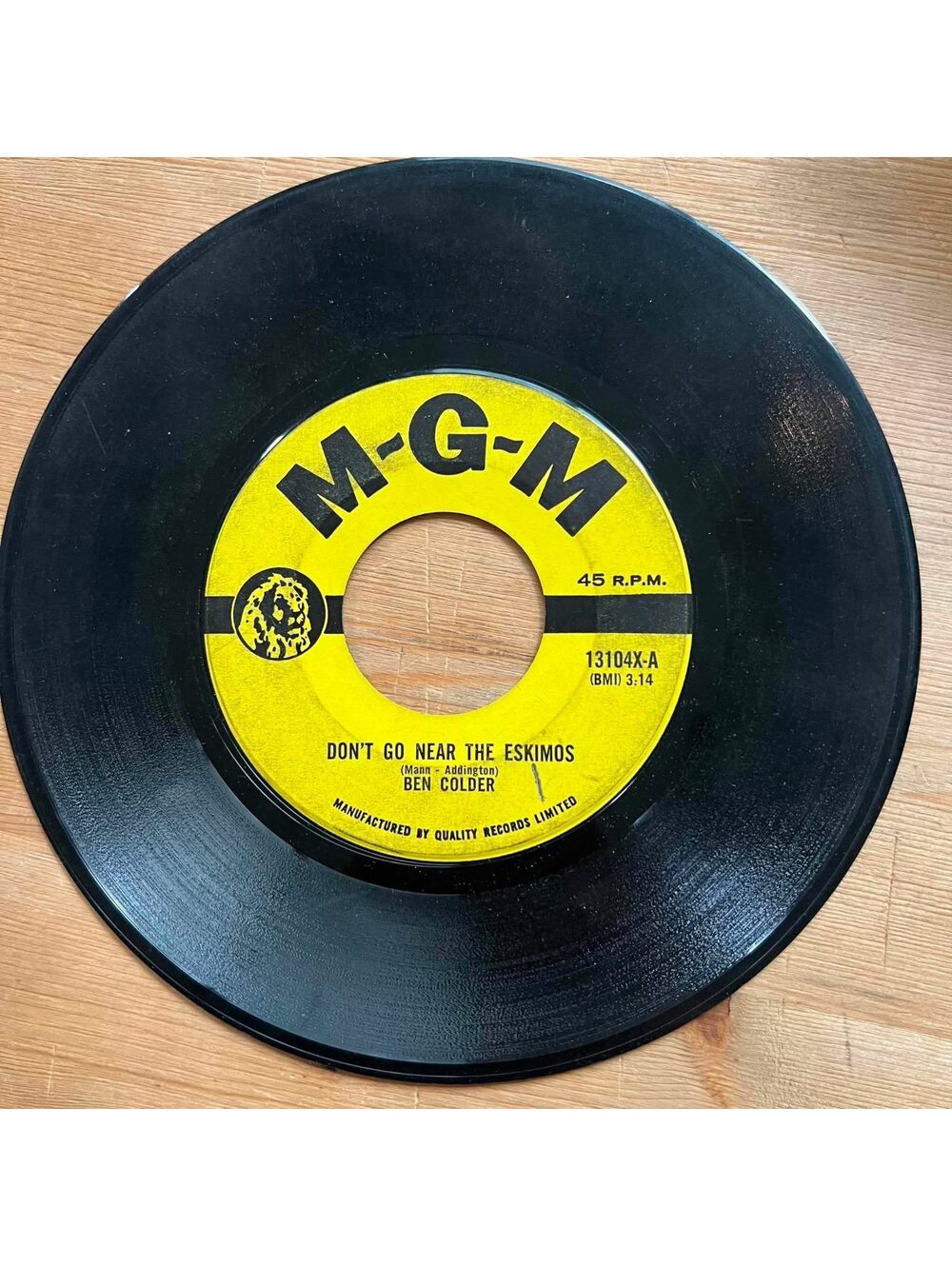 Ben Colder - Don't go Near the Eskimos/Louisiana Trapper 45rpm VG+ R10